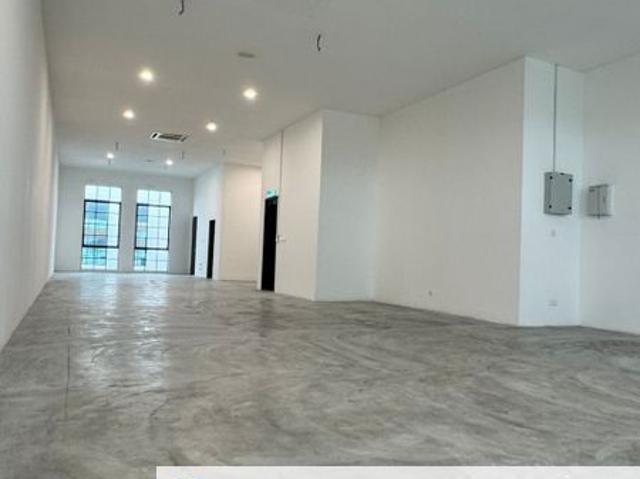 Shop for rent in Kajang, Langat