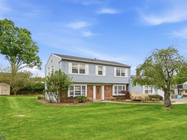House for sale in Oakland, New Jersey