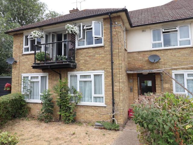 Apartment for rent in Hutton, Navestock Side