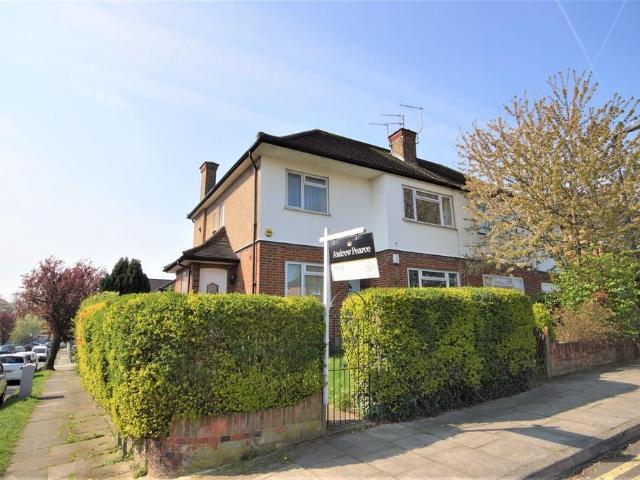 Apartment for rent in Lane, Greater London