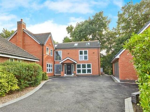 House for sale in East Midlands