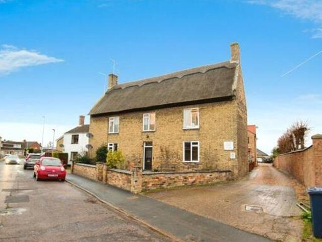 House for sale in Peterborough, Cambridgeshire and Peterborough