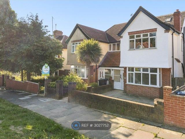 Studio for rent in London Borough of Ealing, Greater London