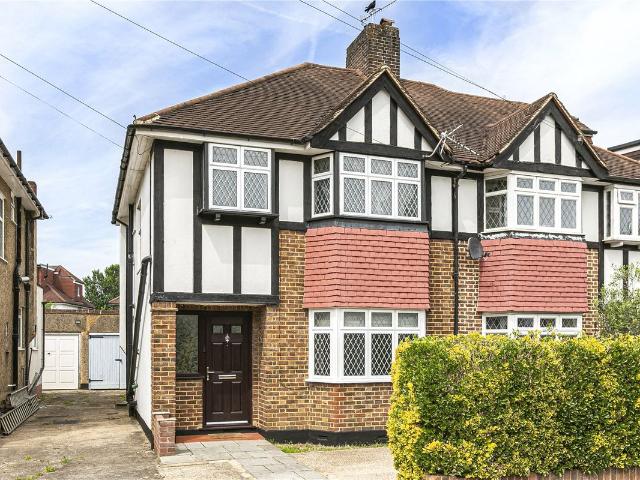 House for rent in London Borough of Richmond upon Thames, Greater London