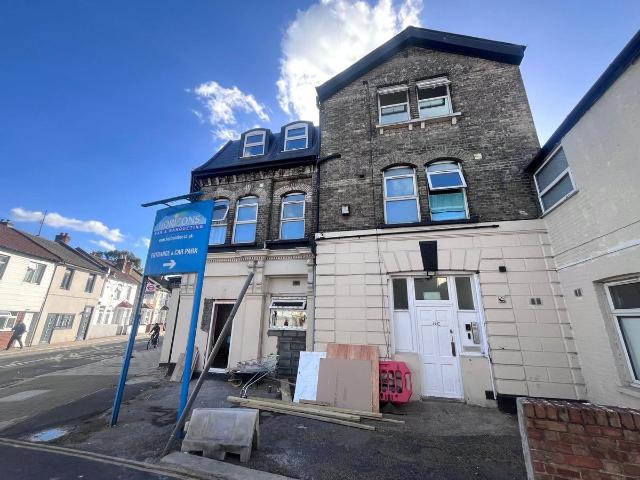Studio for rent in London Borough of Hounslow, Greater London
