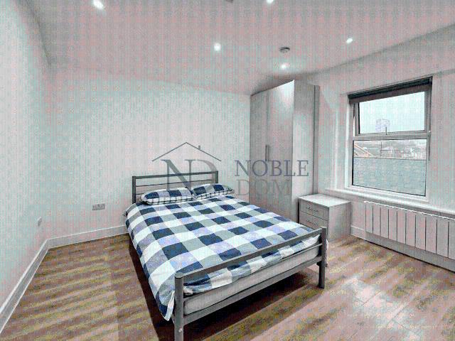 Studio for rent in London Borough of Hounslow, Greater London