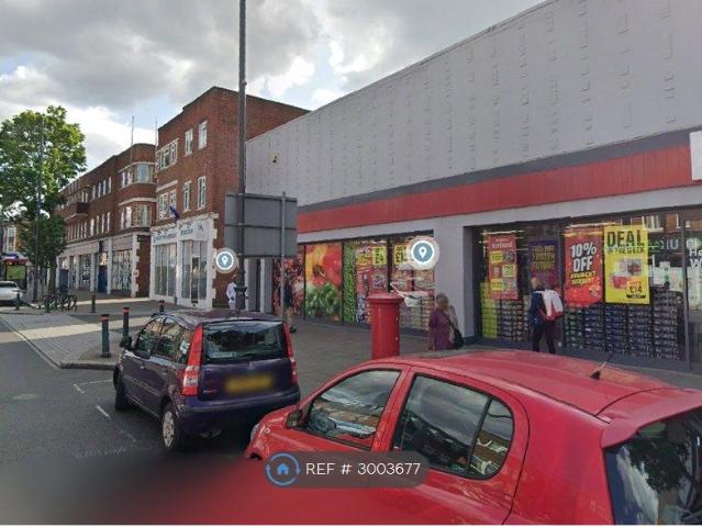 Apartment for rent in Whitton High Street, Greater London