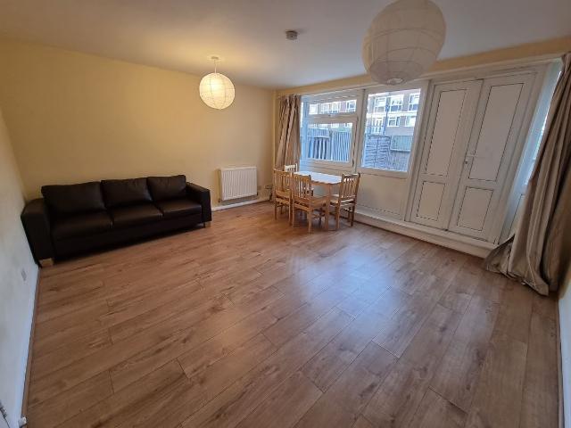 House for rent in Old Ford, Bow