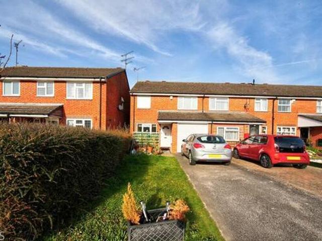 House for sale in Luton