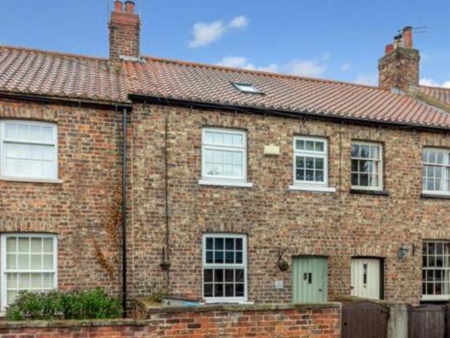 House for sale in High Field, York