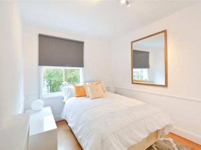 Apartment for rent in Highbury, Greater London