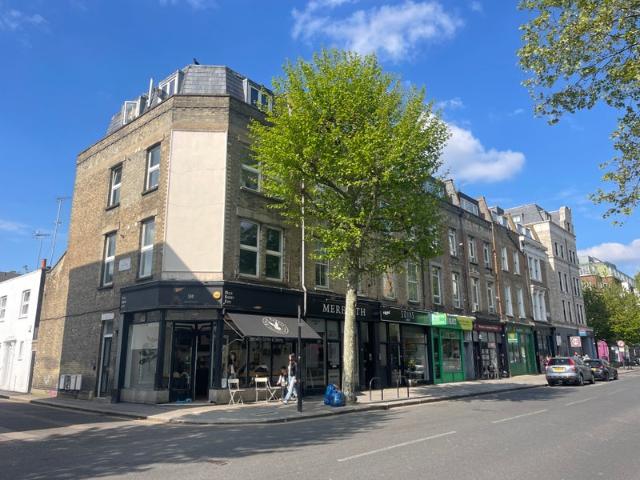Apartment for rent in Earl's Court, Greater London