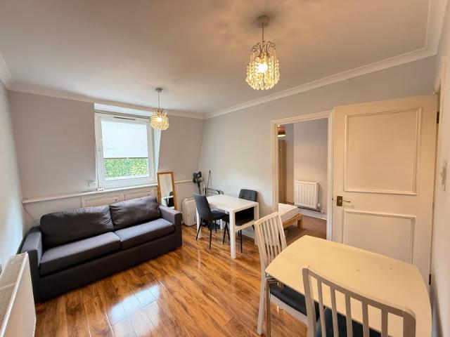 Apartment for rent in Earl's Court, Greater London