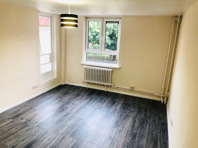 Apartment for rent in New Parks, Old Wharf