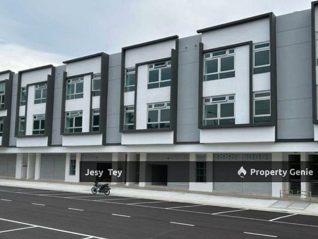 Shop for rent in Tebrau, Johor