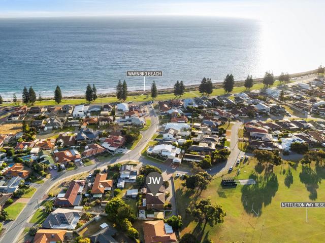 Apartment for sale in Safety Bay, Western Australia
