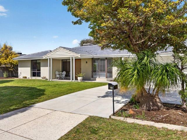 House for sale in Warnbro, Western Australia