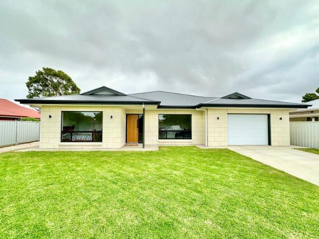 House for sale in Bordertown, South Australia