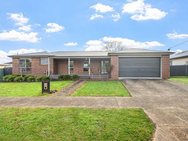 House for sale in Hamilton, Victoria