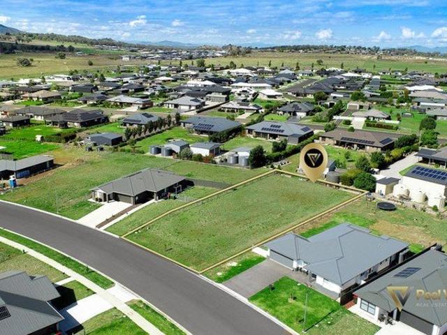 Land for sale in Moore Creek, Tamworth Regional Council