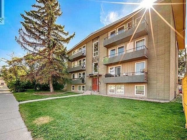 Condo for sale in Northwest, Alberta