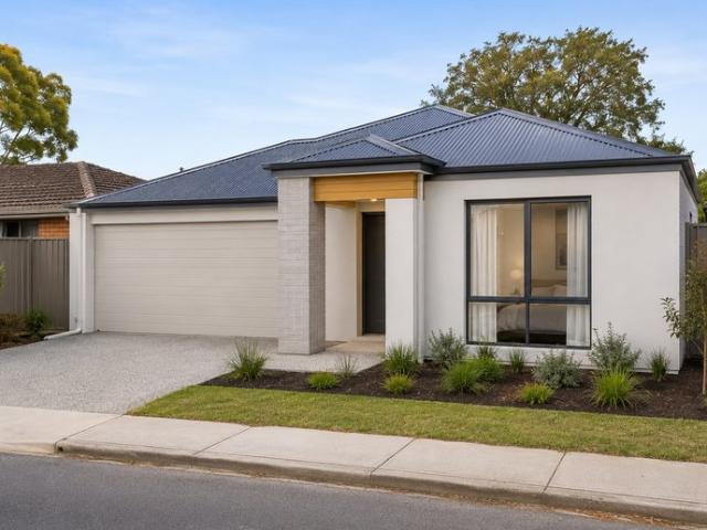 Cottage for sale in Embleton, Western Australia