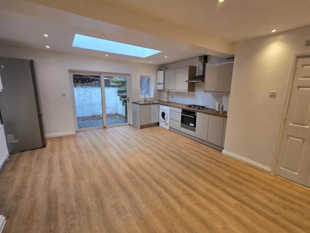 House for rent in London Borough of Croydon, Purley