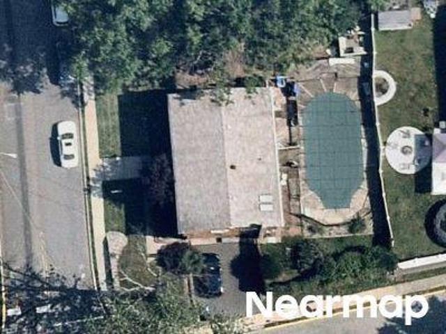House for sale in Avenel, New Jersey