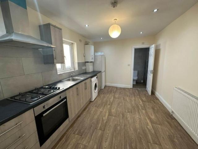 Apartment for rent in Homerton, Greater London