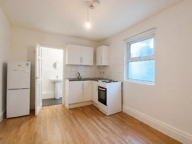 Studio for rent in Homerton, Greater London