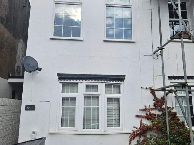House for rent in London Borough of Richmond upon Thames, Greater London