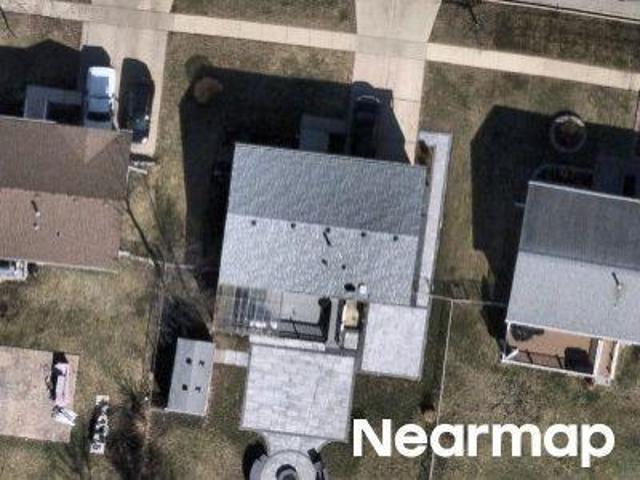 House for sale in Streamwood, Illinois