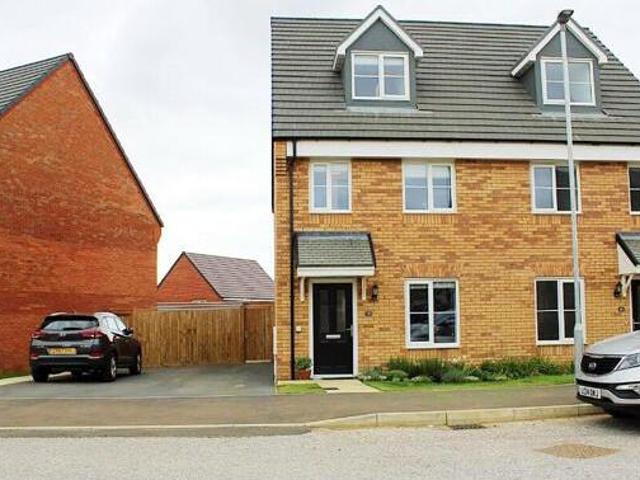 House for sale in Northampton, Northamptonshire