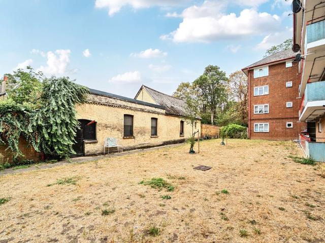 Apartment for rent in London Borough of Lewisham, New Cross