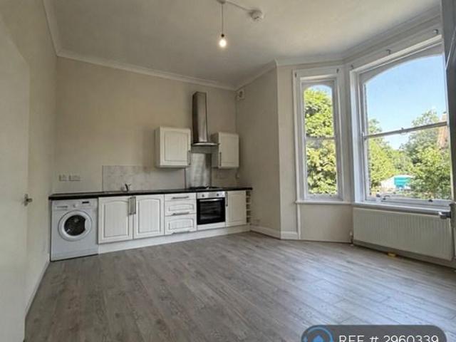 House for rent in London Borough of Lewisham, Brockley