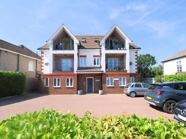 Apartment for rent in London Borough of Croydon, Shirley