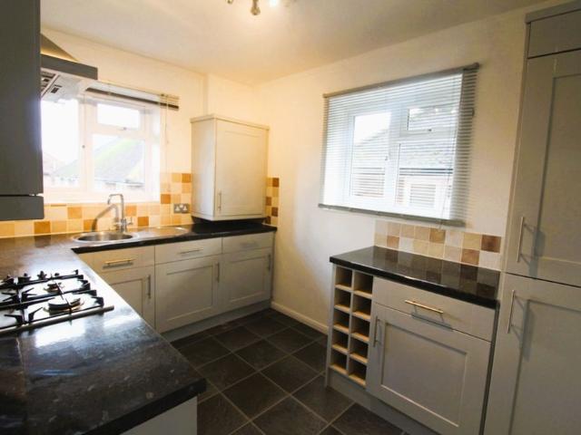 Apartment for rent in Perryfields, West Sussex