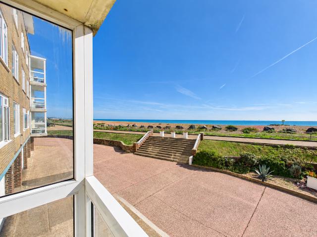 Apartment for rent in Fishersgate, West Sussex