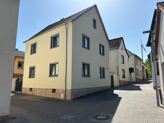 Villa kaufen in Bubenheim, Rheinland-Pfalz