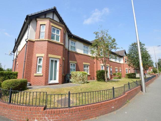 Apartment for rent in Bryn, Wigan