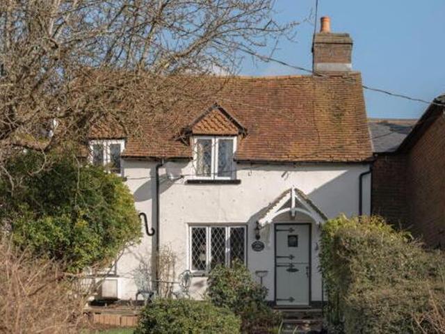 House for sale in Tring, Dacorum