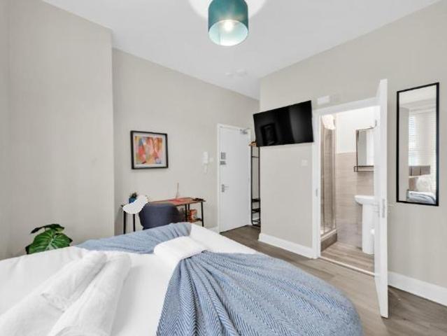 House for rent in Harringay, Greater London