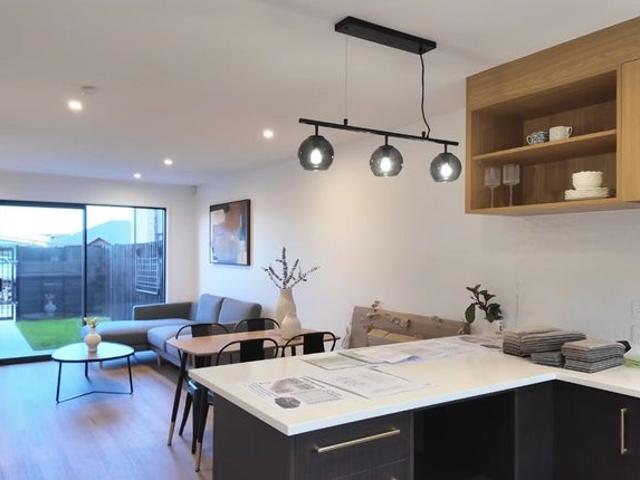 House for rent in Chaslands, Canterbury