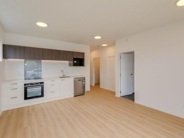 Apartment for rent in Chaslands, Canterbury