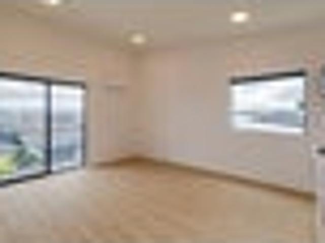 Apartment for rent in Chaslands, Canterbury