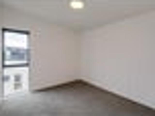 Apartment for rent in Chaslands, Canterbury
