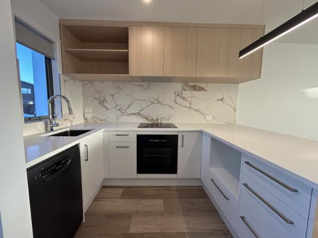House for rent in Chaslands, Canterbury