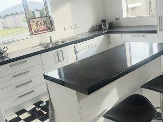 House for rent in Chaslands, Canterbury