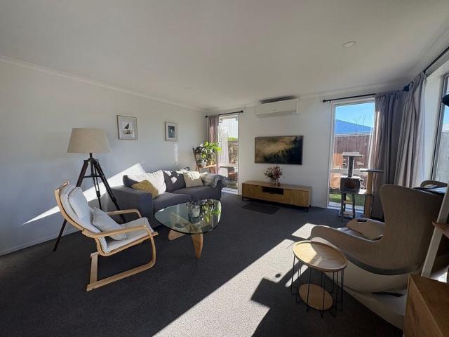 House for rent in Chaslands, Canterbury