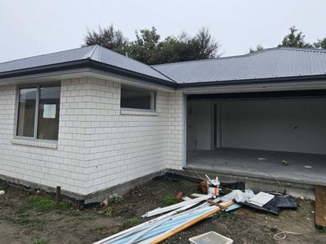 House for rent in Chaslands, Canterbury